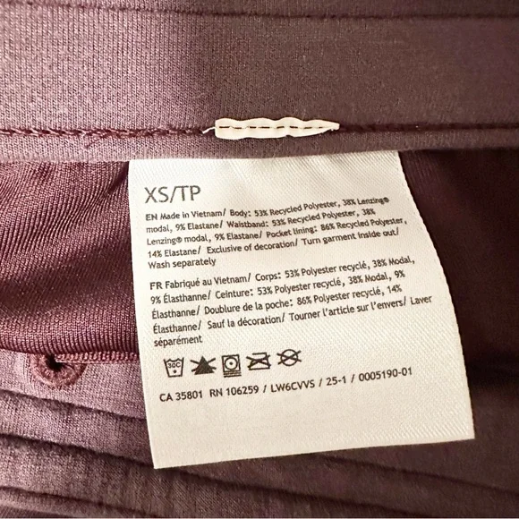 Lululemon Softstreme High-Rise Straight-Leg Cropped Pant - Picture 4 of 7